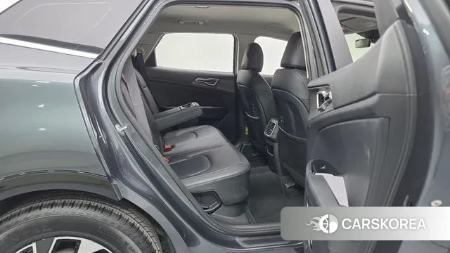 Kia Sportage 5th Generation Hybrid 2023 Серый из Кореи, фото 3