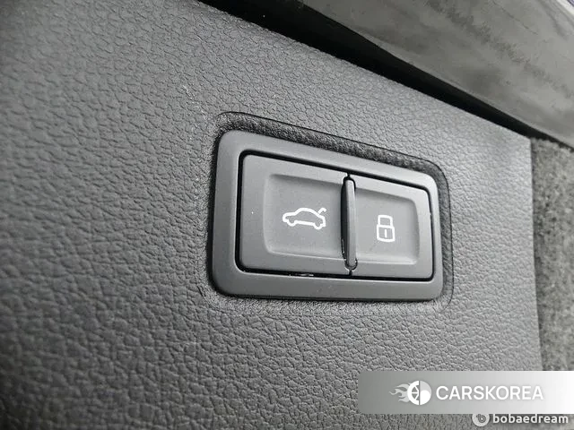 Bentley Bentayga 2024 Темно-зеленый из Кореи, фото 3