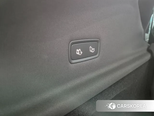 Tesla Model Y 2025 Серый из Кореи, фото 3