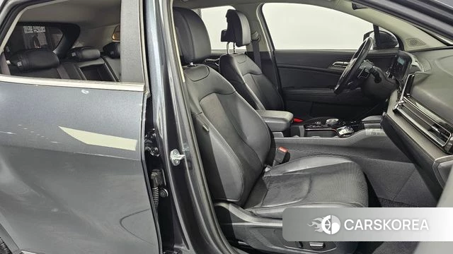 Kia Sportage 5th Generation Hybrid 2023 Серый из Кореи, фото 3