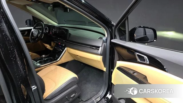 Kia Carnival 4th generation 2022 Черный из Кореи, фото 3