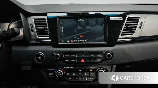 Kia Niro EV 2021 Серебряный из Кореи, фото 3