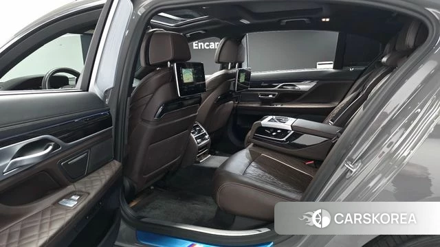 BMW 7 Series (G11) 2020 Цвет тростника из Кореи, фото 3