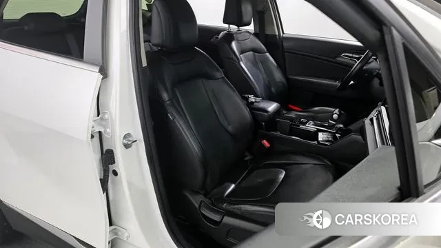 Kia Sportage 5th Generation 2022 Белый из Кореи, фото 3