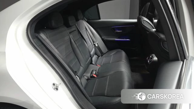 Mercedes-Benz C-Class W206 2022 Белый из Кореи, фото 3