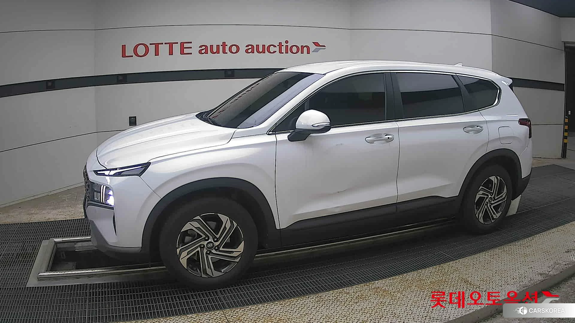 Hyundai Santa Fe 2022 Creamy White Pearl (optional) из Кореи, фото 3