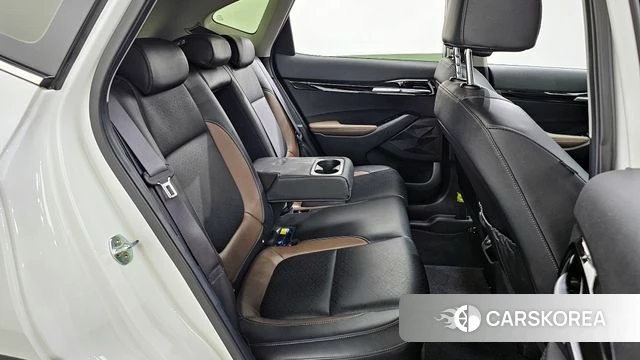 Kia Seltos 2022 Белый из Кореи, фото 3