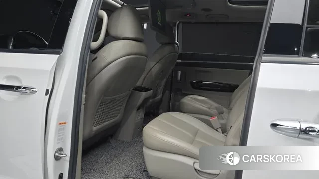 Kia The New Carnival 2018 Белый из Кореи, фото 3