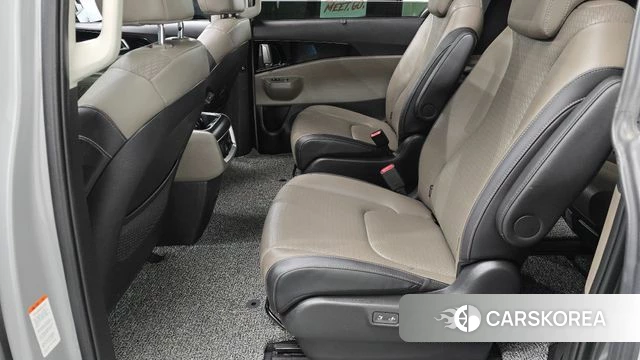 Kia The New Carnival 4th Generation 2024 Серебристо-серый из Кореи, фото 3