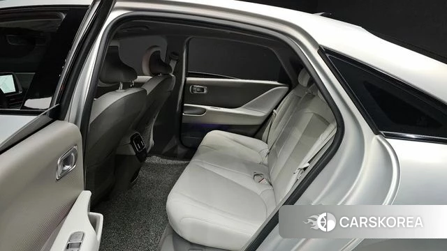 Hyundai Ionic 6 2023 Серебряный из Кореи, фото 3
