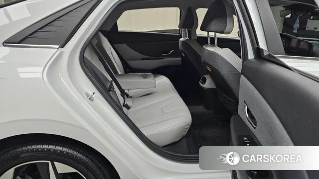 Hyundai Avante (CN7) 2023 Белый из Кореи, фото 3