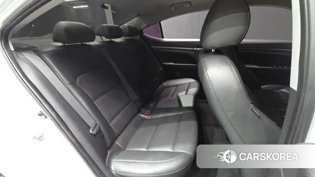 Hyundai Avante AD 2018 Белый из Кореи, фото 3