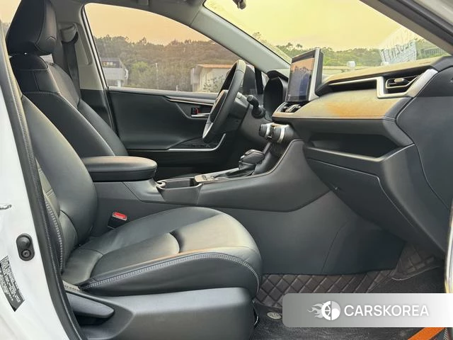 Toyota RAV4 Rongfang 2022 Белый из Китая, фото 3