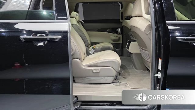 Kia The New Carnival 4th Generation 2024 Черный из Кореи, фото 3