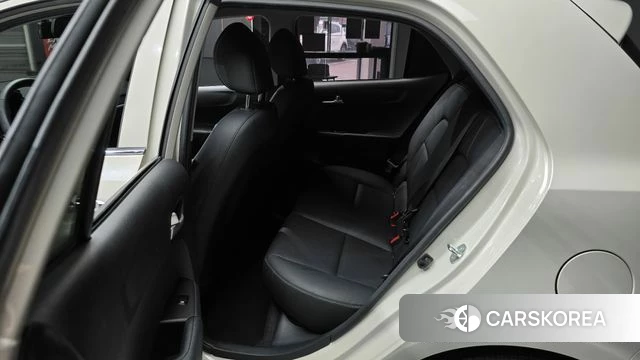 Kia Morning Urban (JA) 2023 Жемчужный цвет из Кореи, фото 3