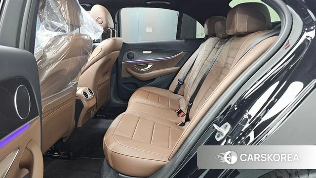 Mercedes-Benz E-Class W213 2022 Черный из Кореи, фото 3