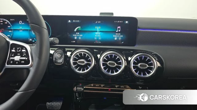 Mercedes-Benz A-Class W177 2021 Белый из Кореи, фото 3