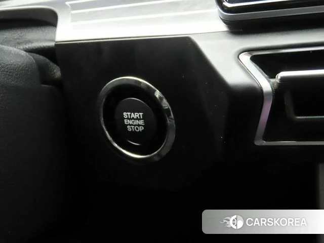 Ssangyong Torres 2022 Черный из Кореи, фото 3