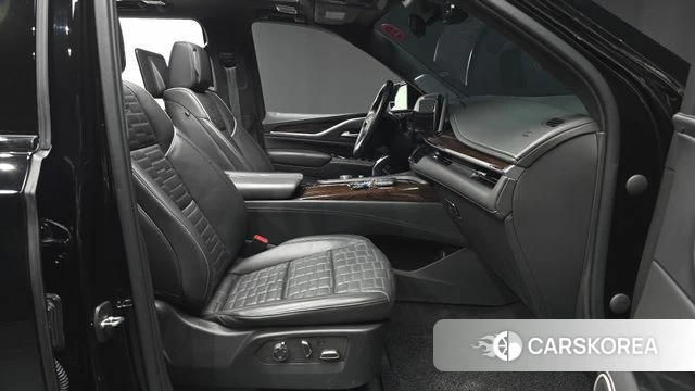 Cadillac Escalade 5th Generation 2022 Черный из Кореи, фото 3