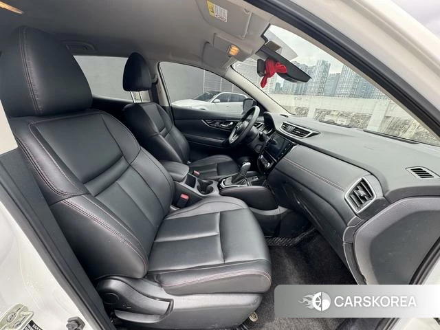 Nissan Qashqai 2023 Белый из Китая, фото 3