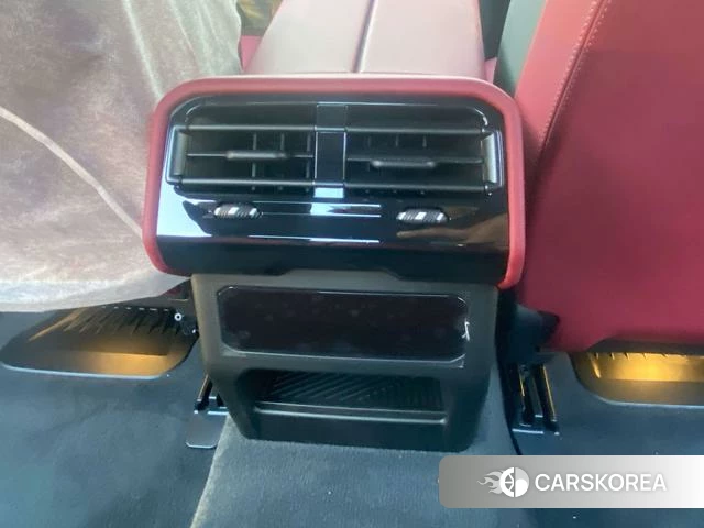 BMW 5 series 2026 Черный из Китая, фото 3