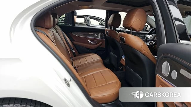 Mercedes-Benz E-Class W213 2019 Белый из Кореи, фото 3