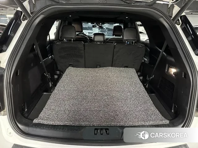 Ford Explorer 6th Generation 2019 Белый из Кореи, фото 3