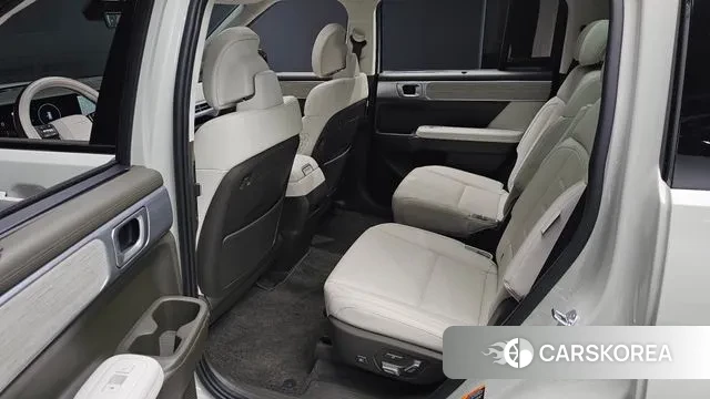 Hyundai Santa Fe (MX5) 2023 Жемчужный цвет из Кореи, фото 3