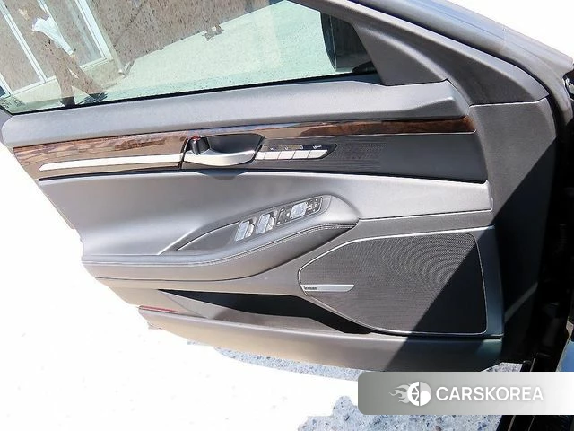 Genesis G90 2019 Черный из Кореи, фото 3