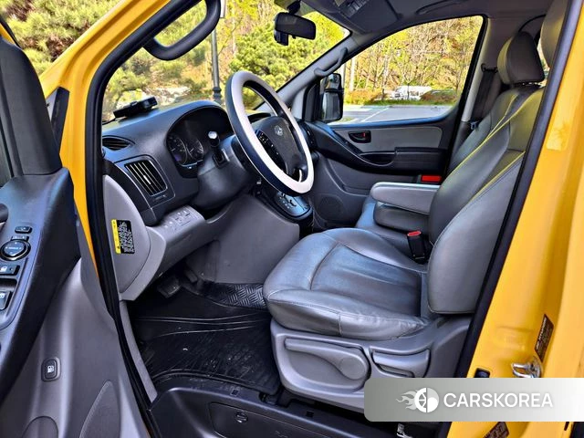 Hyundai The New Grand Starex 2019 Желтый из Кореи, фото 3