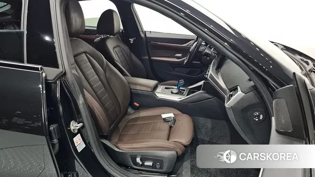 BMW i4 2022 Черный из Кореи, фото 3