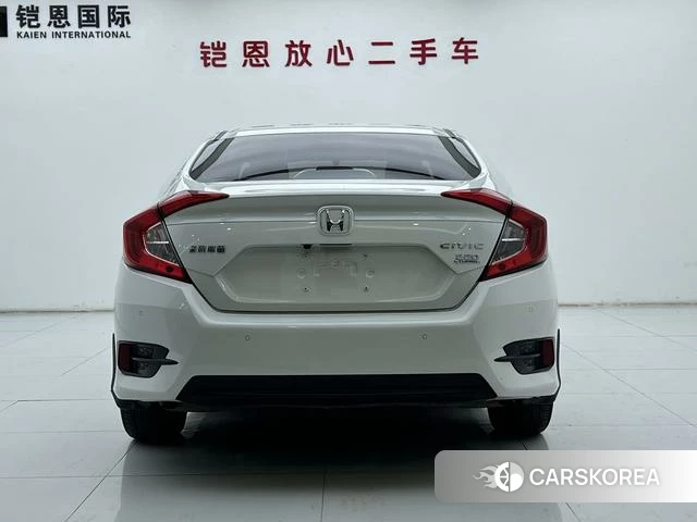 Honda Civic 2021 Белый из Китая, фото 3