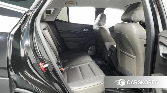 Chevrolet (GM Daewoo) Trax Crossover 2024 Черный из Кореи, фото 3