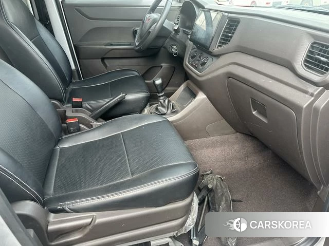Wuling Automobile Wuling Hongguang V 2023 Серебристо-серый из Китая, фото 3