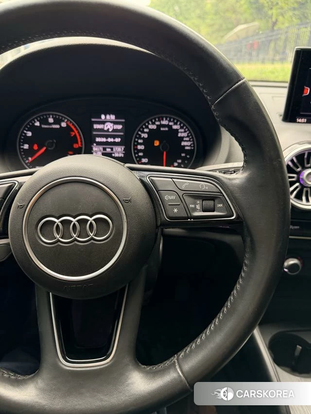 Audi A3 2020 Белый из Китая, фото 3