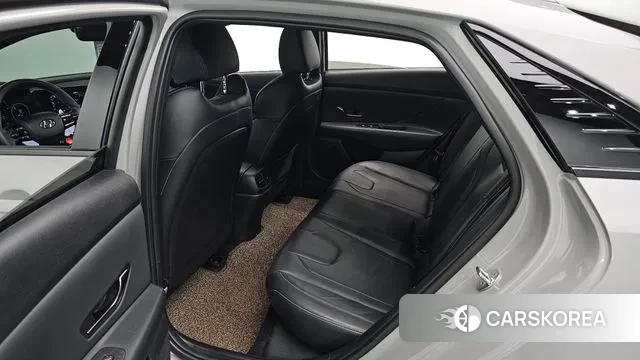 Hyundai Avante (CN7) 2022 Серебристо-серый из Кореи, фото 3