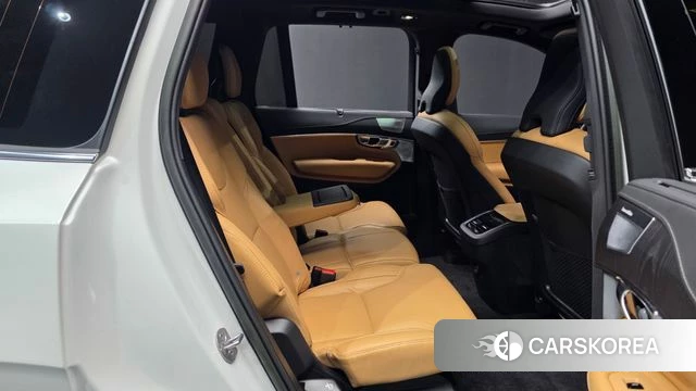 Volvo XC90 second Generation 2023 Белый из Кореи, фото 3