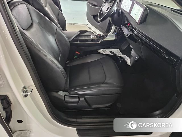 Kia EV6 2021 Белый из Кореи, фото 3