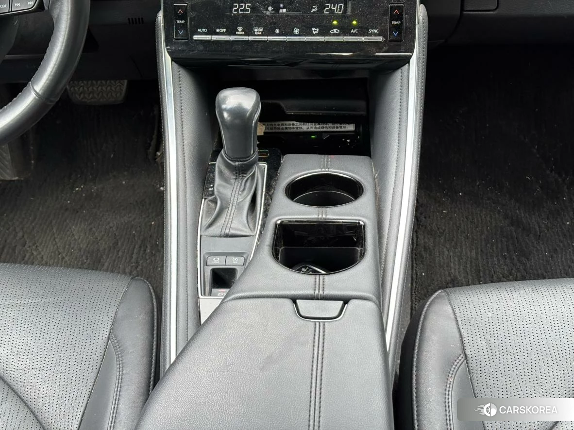 Toyota Asian dragon 2023 Белый из Китая, фото 3