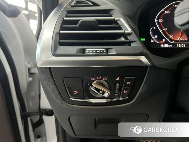 BMW X3 2024 Белый из Китая, фото 3