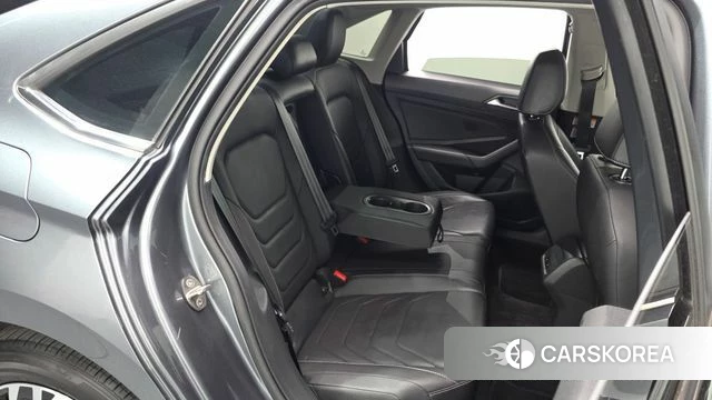 Volkswagen 7th Generation of Jetta 2021 Серый из Кореи, фото 3