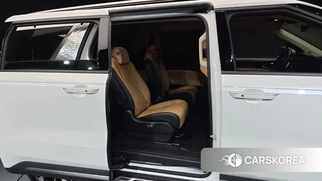 Kia Carnival 4th generation 2023 Белый из Кореи, фото 3