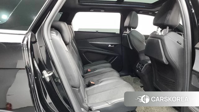 Peugeot 5008 second generation 2020 Черный из Кореи, фото 3