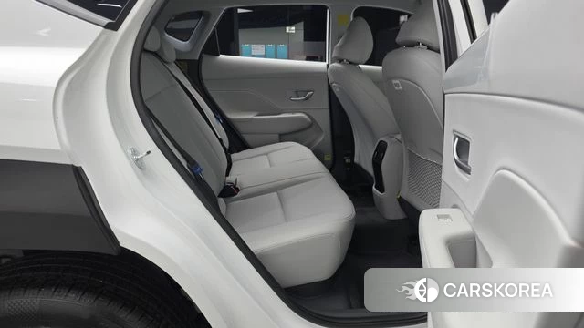 Hyundai Kona (SX2) 2026 Белый из Кореи, фото 3