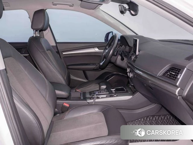 Audi Q5L 2019 Белый из Китая, фото 3