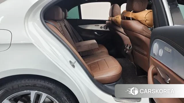 Mercedes-Benz E-Class W213 2021 Белый из Кореи, фото 3