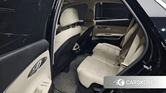 Genesis GV70 2021 Черный из Кореи, фото 3