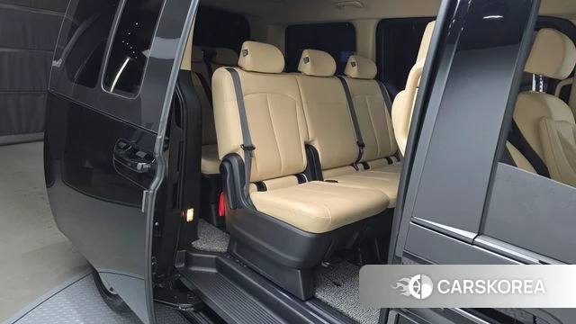 Hyundai Staria 2025 Черный из Кореи, фото 3