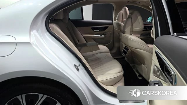 Mercedes-Benz E-Class W214 2024 Белый из Кореи, фото 3