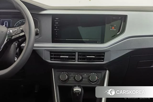 Volkswagen Polo 2021 Белый из Китая, фото 3
